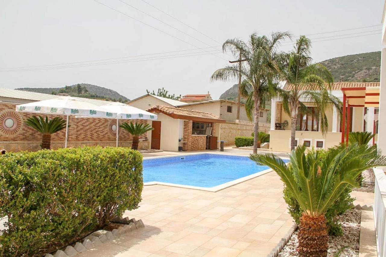 נאפפליו Αριων Village & Suites מראה חיצוני תמונה