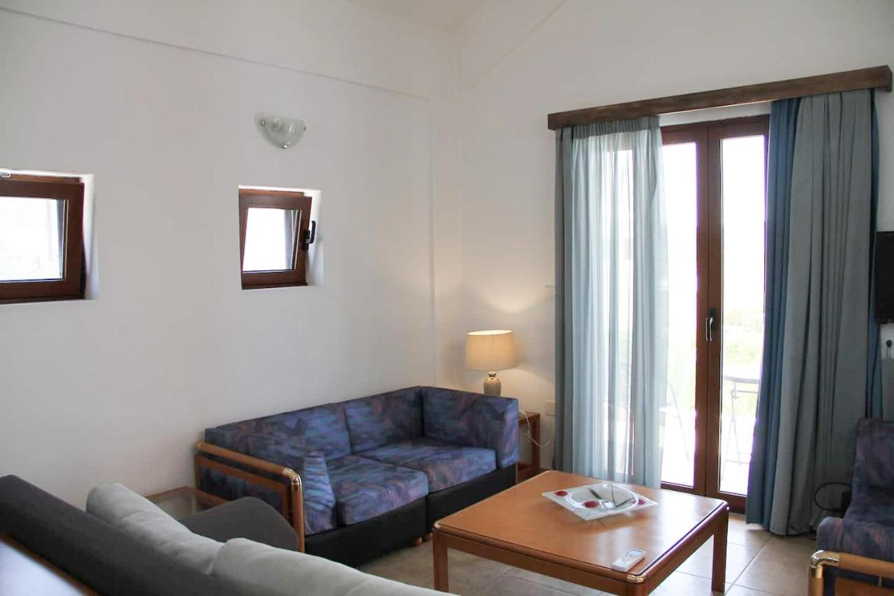 נאפפליו Αριων Village & Suites מראה חיצוני תמונה
