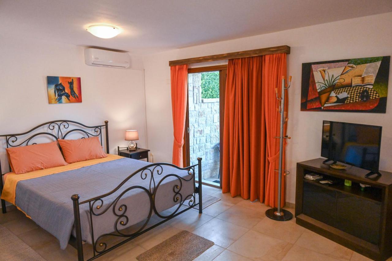 נאפפליו Αριων Village & Suites מראה חיצוני תמונה