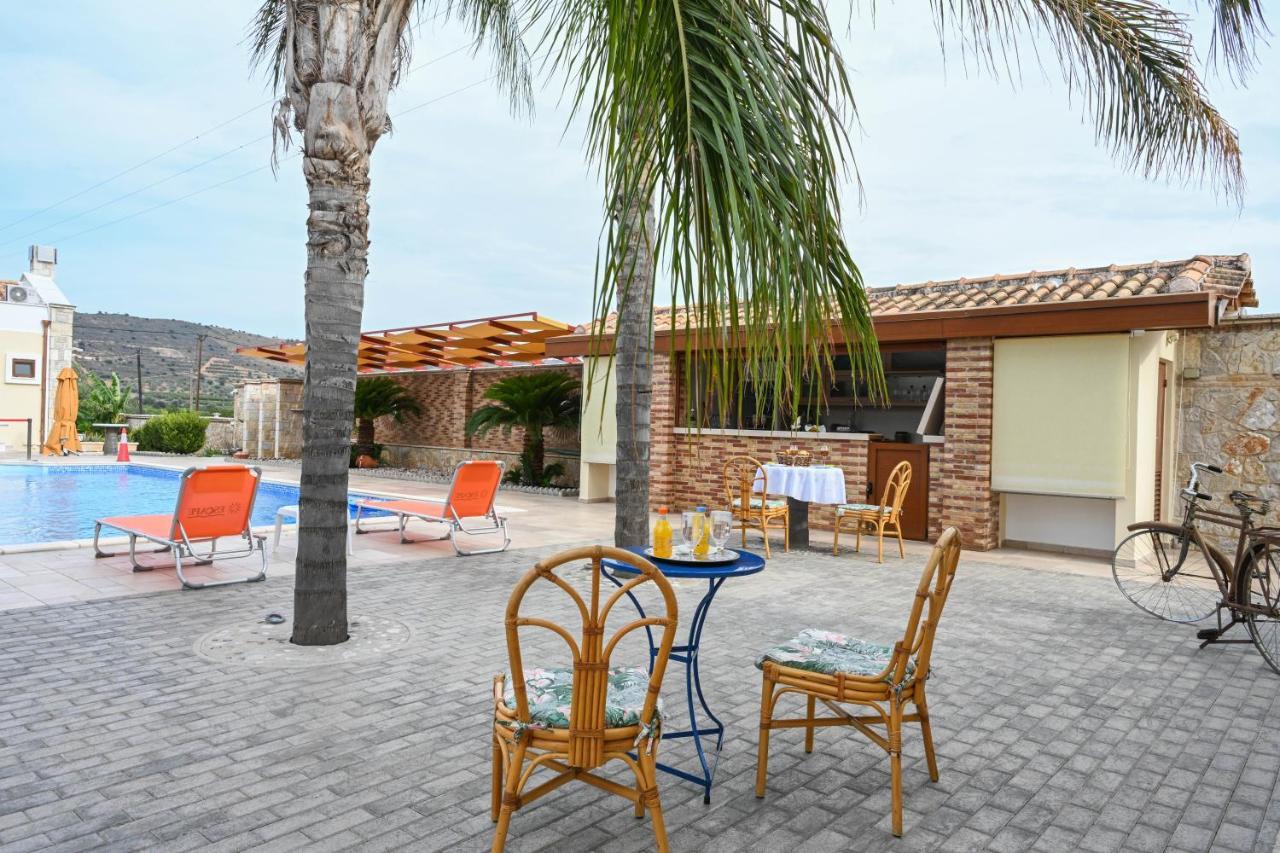 נאפפליו Αριων Village & Suites מראה חיצוני תמונה