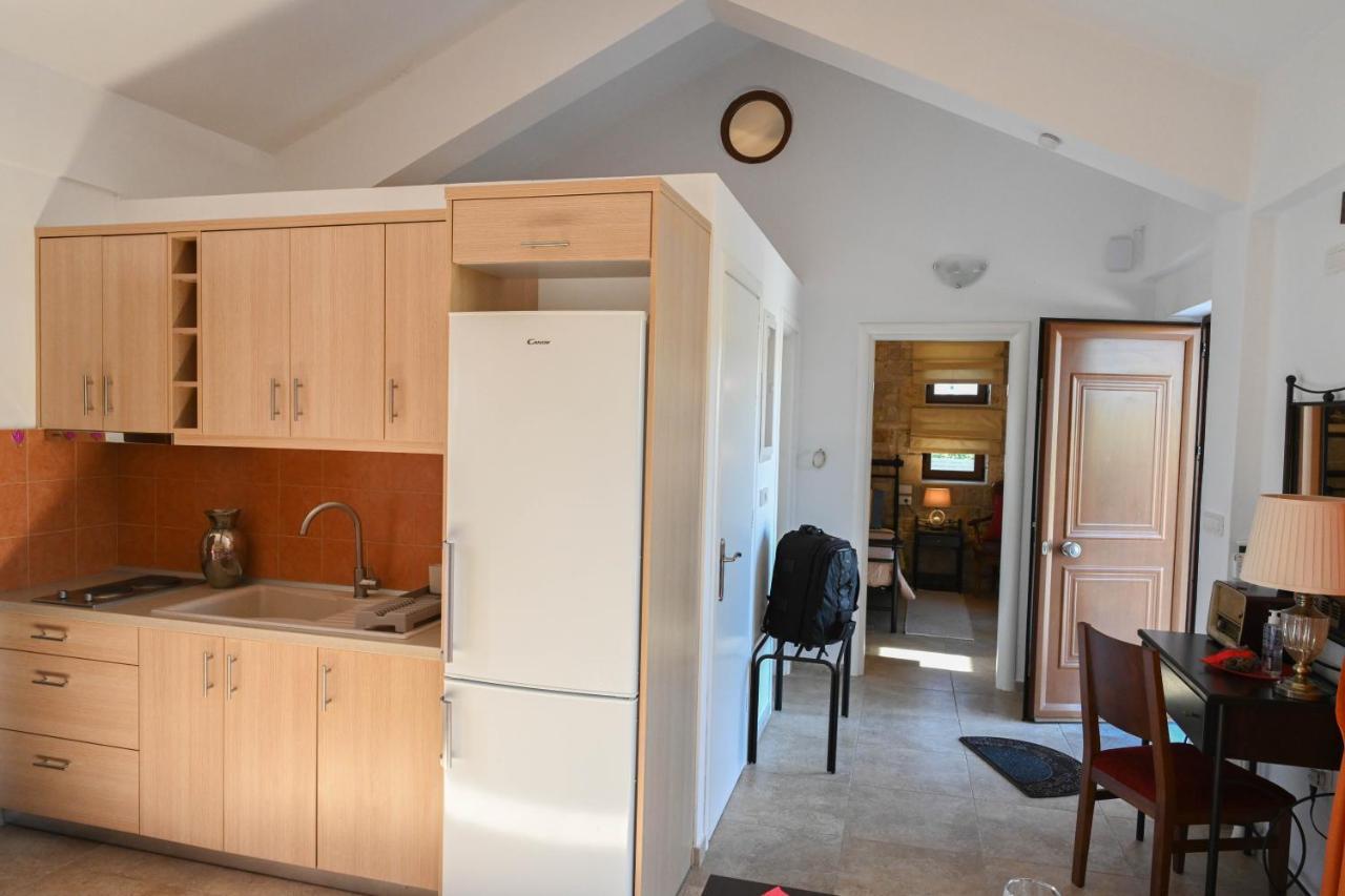 נאפפליו Αριων Village & Suites מראה חיצוני תמונה