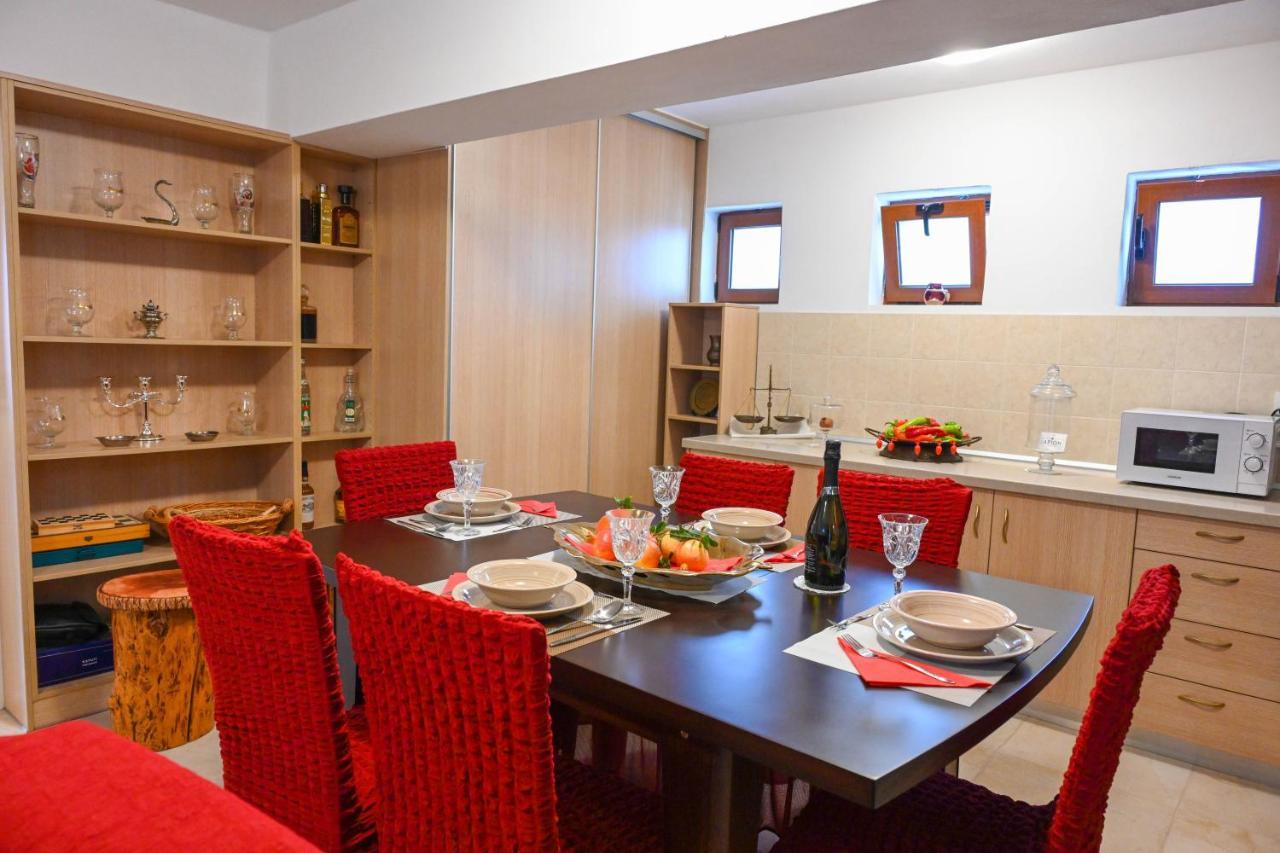 נאפפליו Αριων Village & Suites מראה חיצוני תמונה