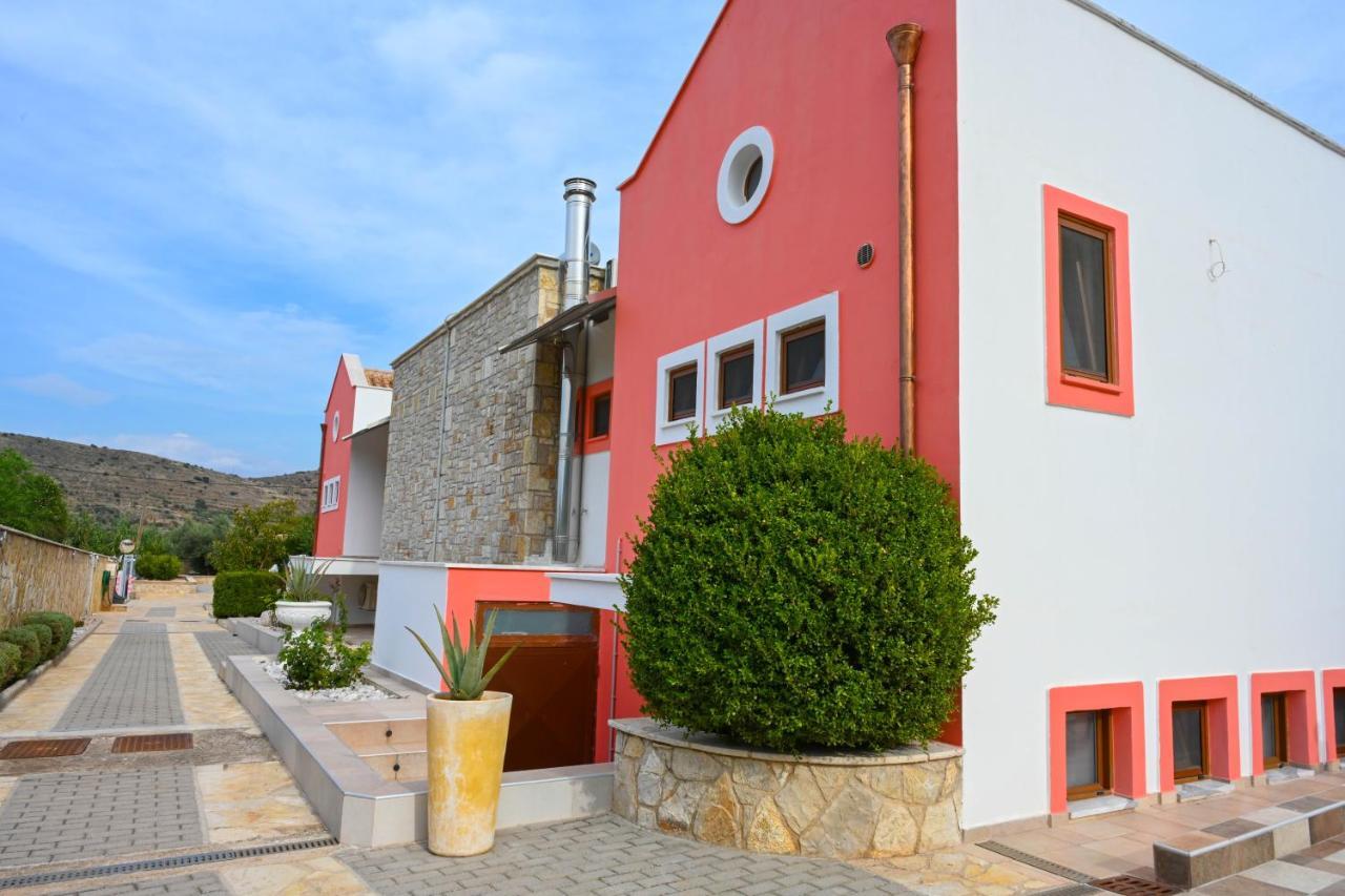 נאפפליו Αριων Village & Suites מראה חיצוני תמונה