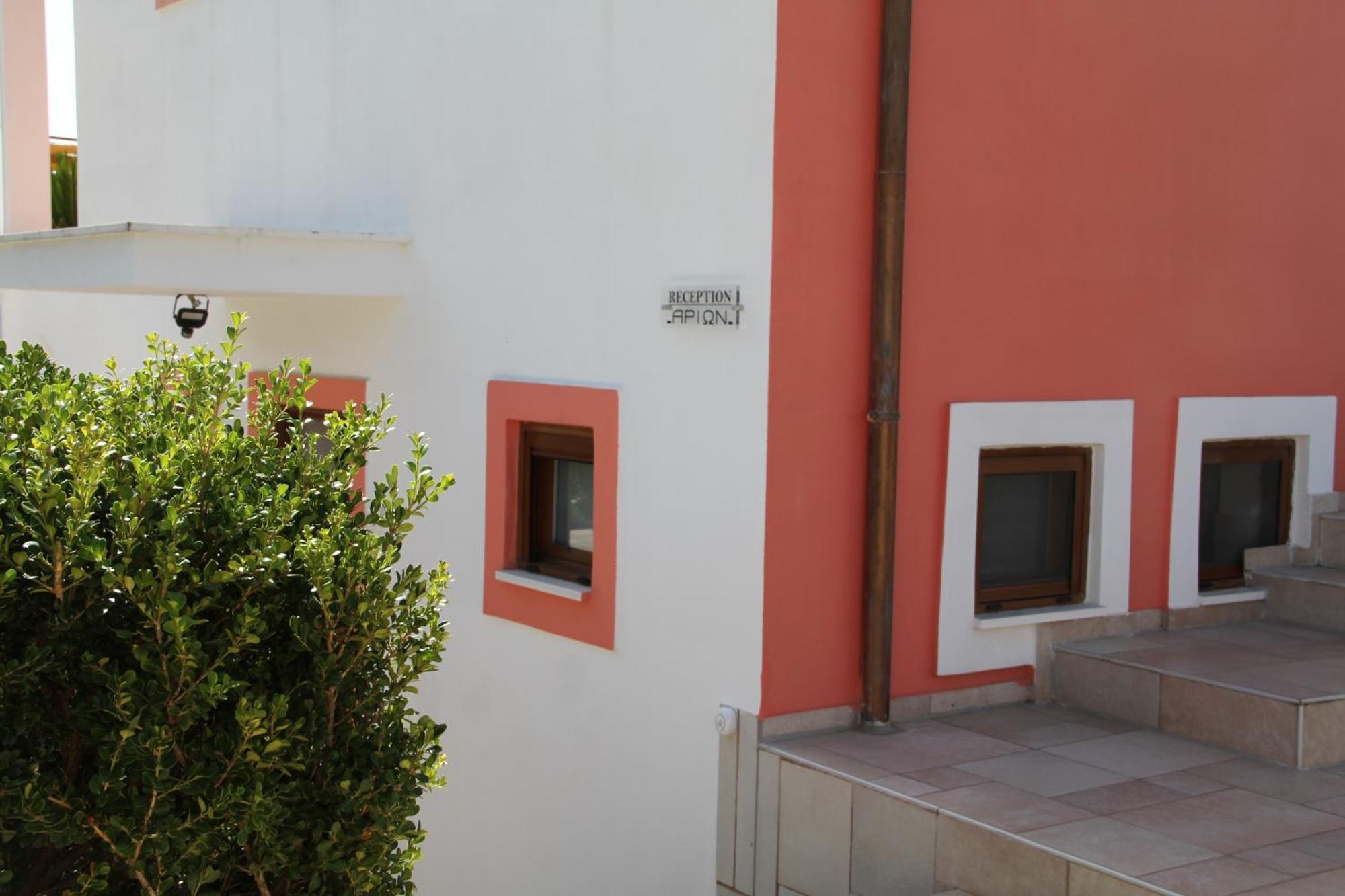 נאפפליו Αριων Village & Suites מראה חיצוני תמונה